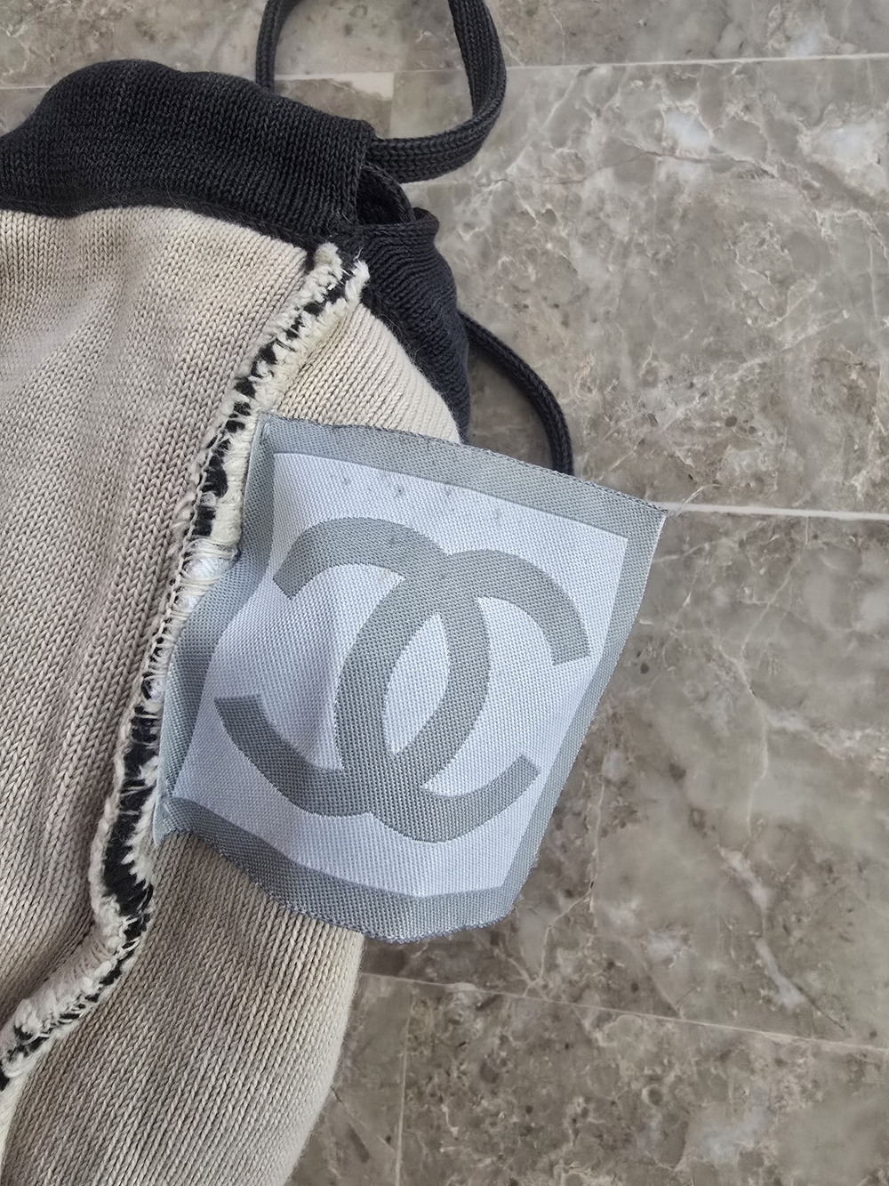 CHANEL Knit Logo CC Backpack - Picture 5 of 8